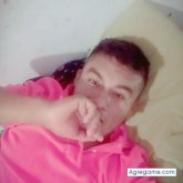 Elvisfollon chico soltero en Florida