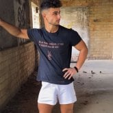 Mujeres de 30 a 19 años. Hombre guapo,