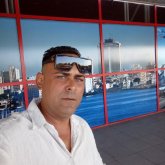Encuentra Hombres solteros en Melbourne