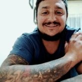 Emoleado. Charlar y pasarla bien.