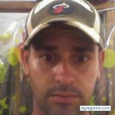 Ingeniero Industrial. Busco matrimonio.