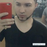 Busco pareja. Me defino como alguien