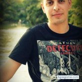 Corazonroto24 chico soltero en Barcelona