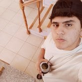 Busco hacer amistades.