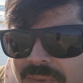 Trabajador. Conocer gente y salir.