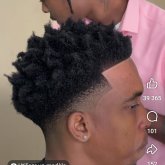 Opérateur. Busco hacer amistades. Je