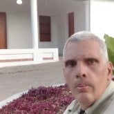 Busco ligar. Estoy buscando una mujer