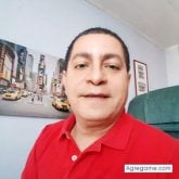 Encuentra Hombres solteros en Connecticut