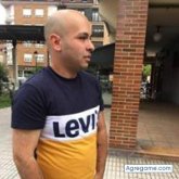 Busco ligar. Gente. Buena persona