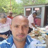 Guarda de seguridad. Busco pareja.