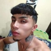 Trabajo en empresa. Busco pareja.