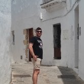 Pasando unos días para conocer gente.