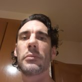 Buscando. Busco conocer gente. Busco a