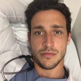 Busco pareja. Chicas. Súper divertido.