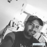 Robert0417 chico soltero en West Babylon